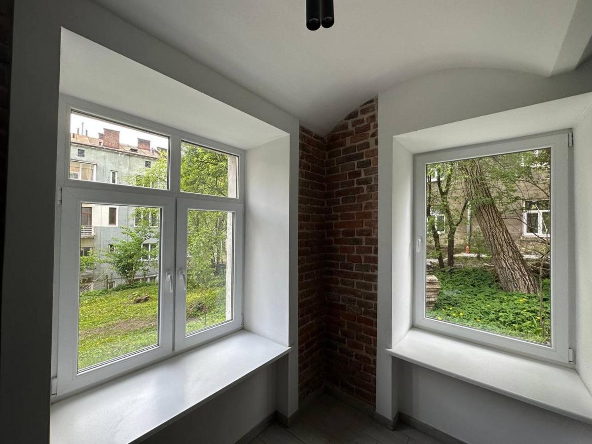 котляревського з садом Apartment *