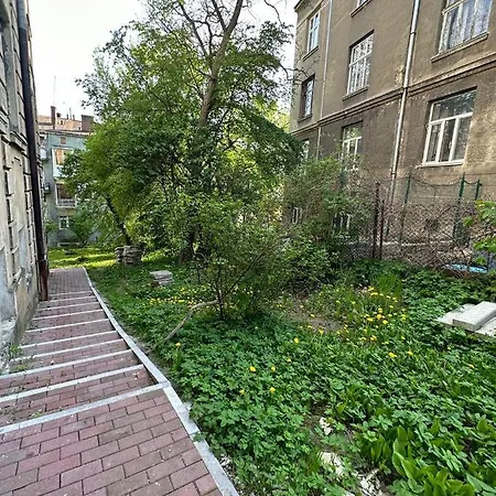 Котляревського Апартамент З Садом Lviv Exterior photo
